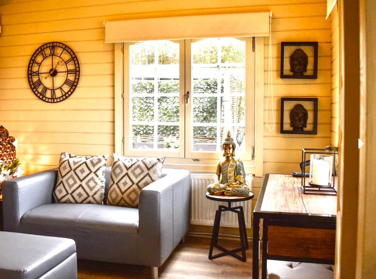 The Retreat Log Cabin ซัดเบอรี ภายนอก รูปภาพ