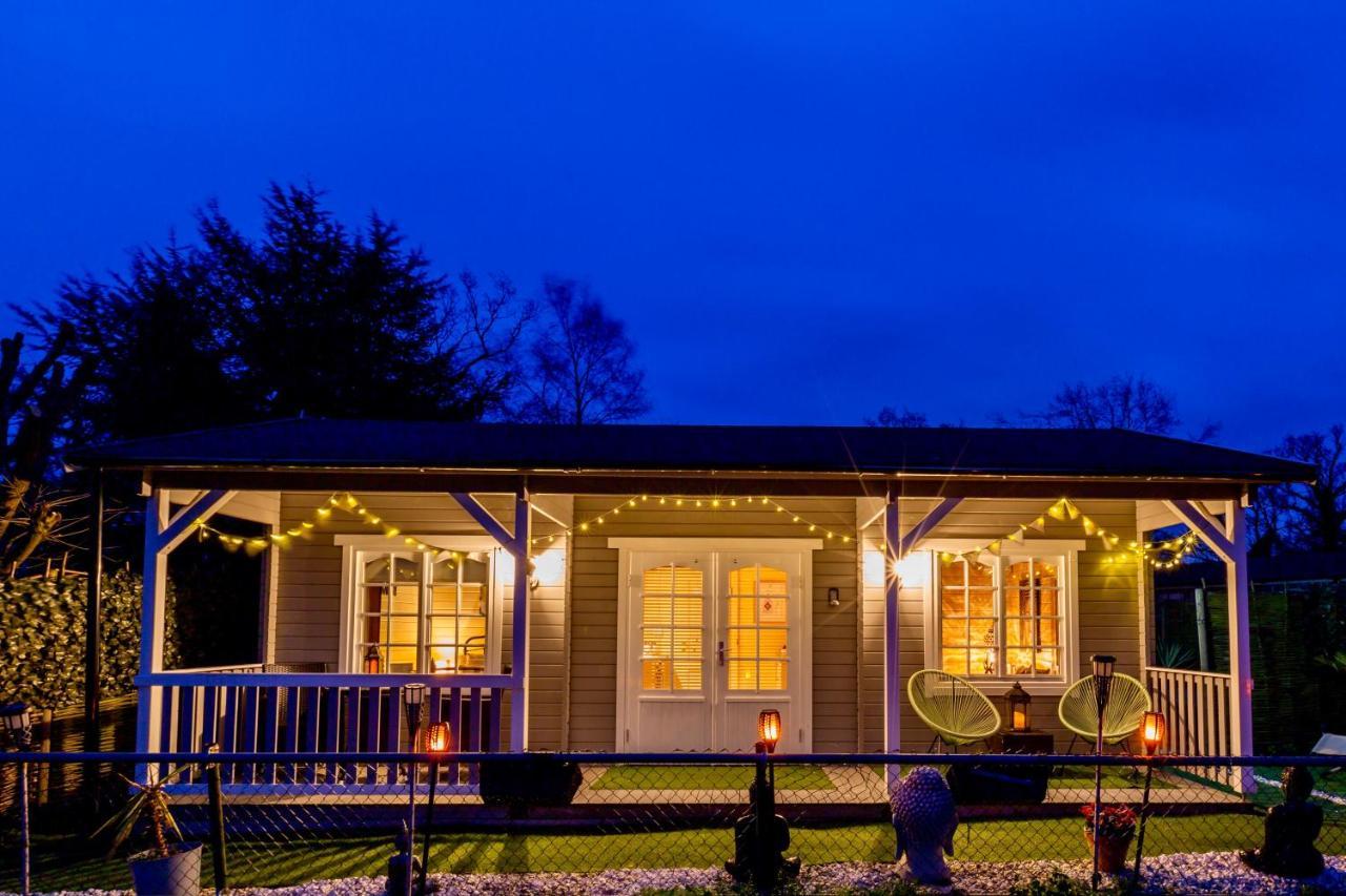 The Retreat Log Cabin ซัดเบอรี ภายนอก รูปภาพ