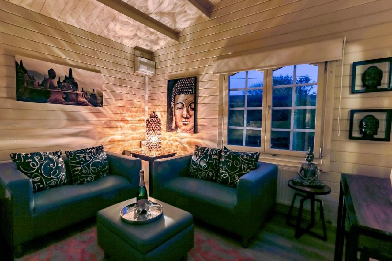 The Retreat Log Cabin ซัดเบอรี ภายนอก รูปภาพ