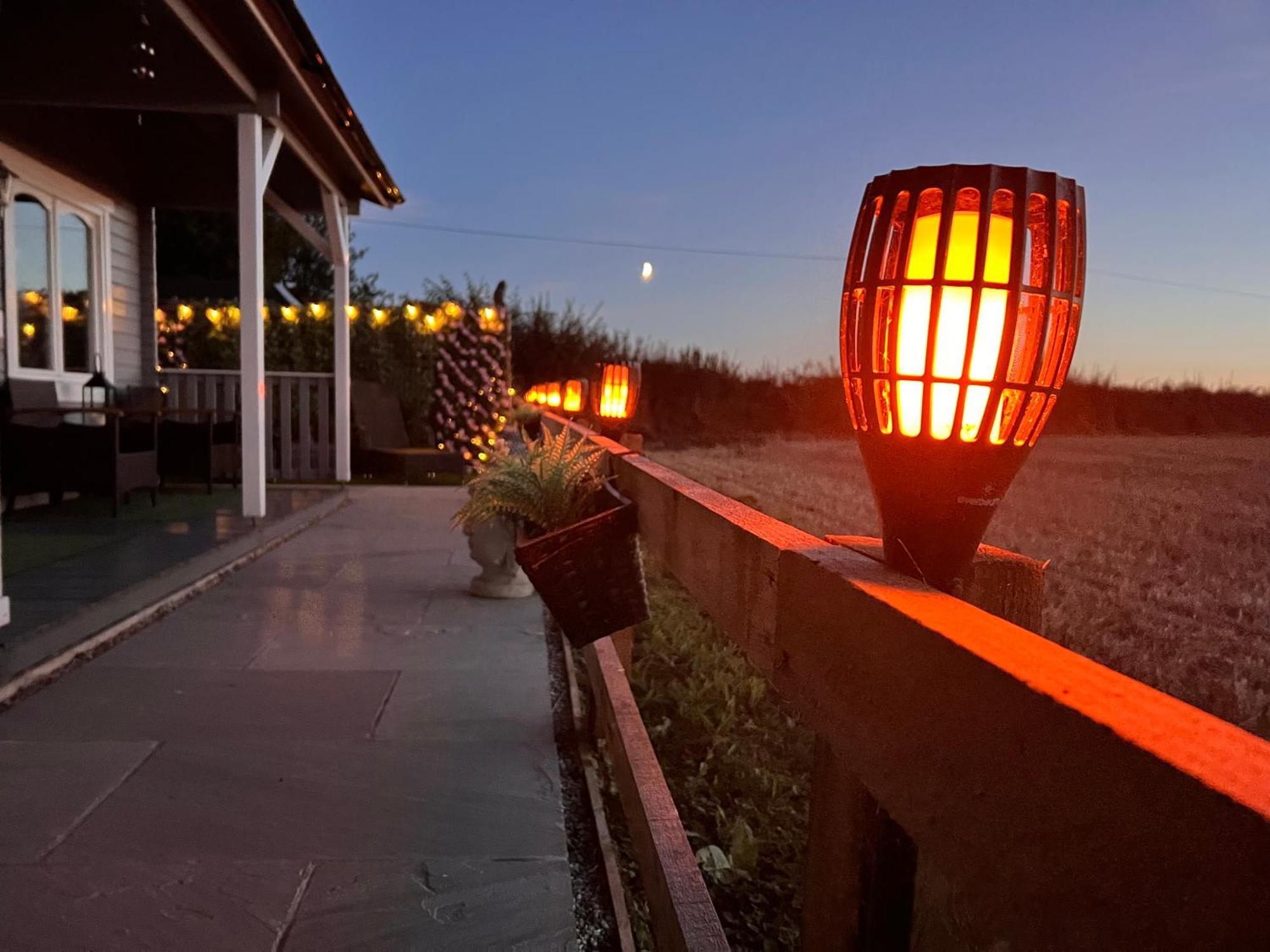 The Retreat Log Cabin ซัดเบอรี ภายนอก รูปภาพ